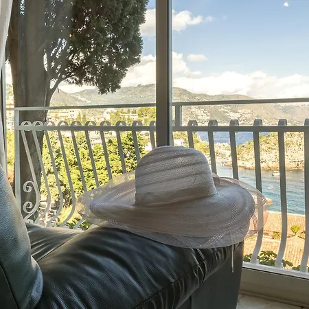 Adalgisa アパート *