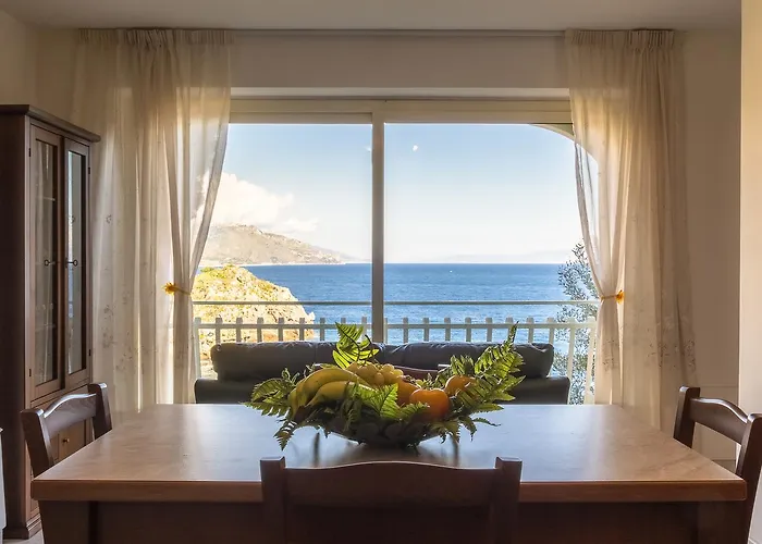 Adalgisa Apartment *